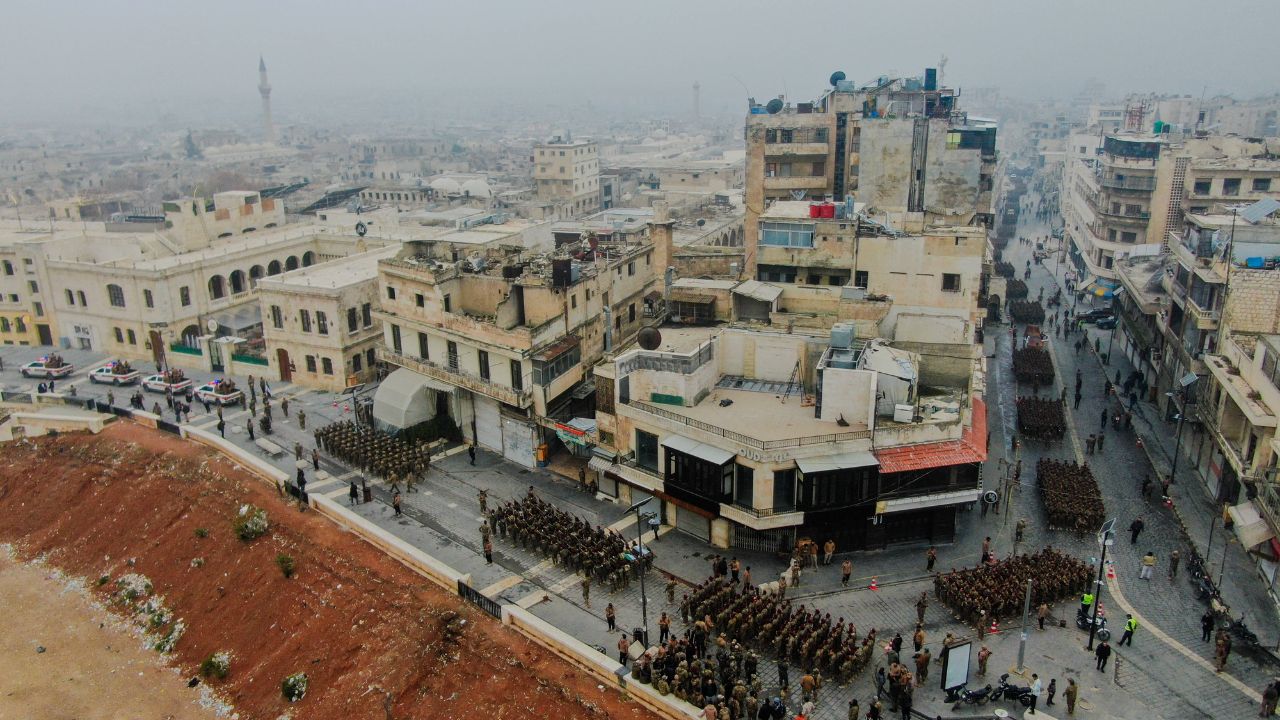 Uccisioni, sparizioni forzate e attacchi ai civili: per l’Europarlamento possibili crimini di guerra in Siria