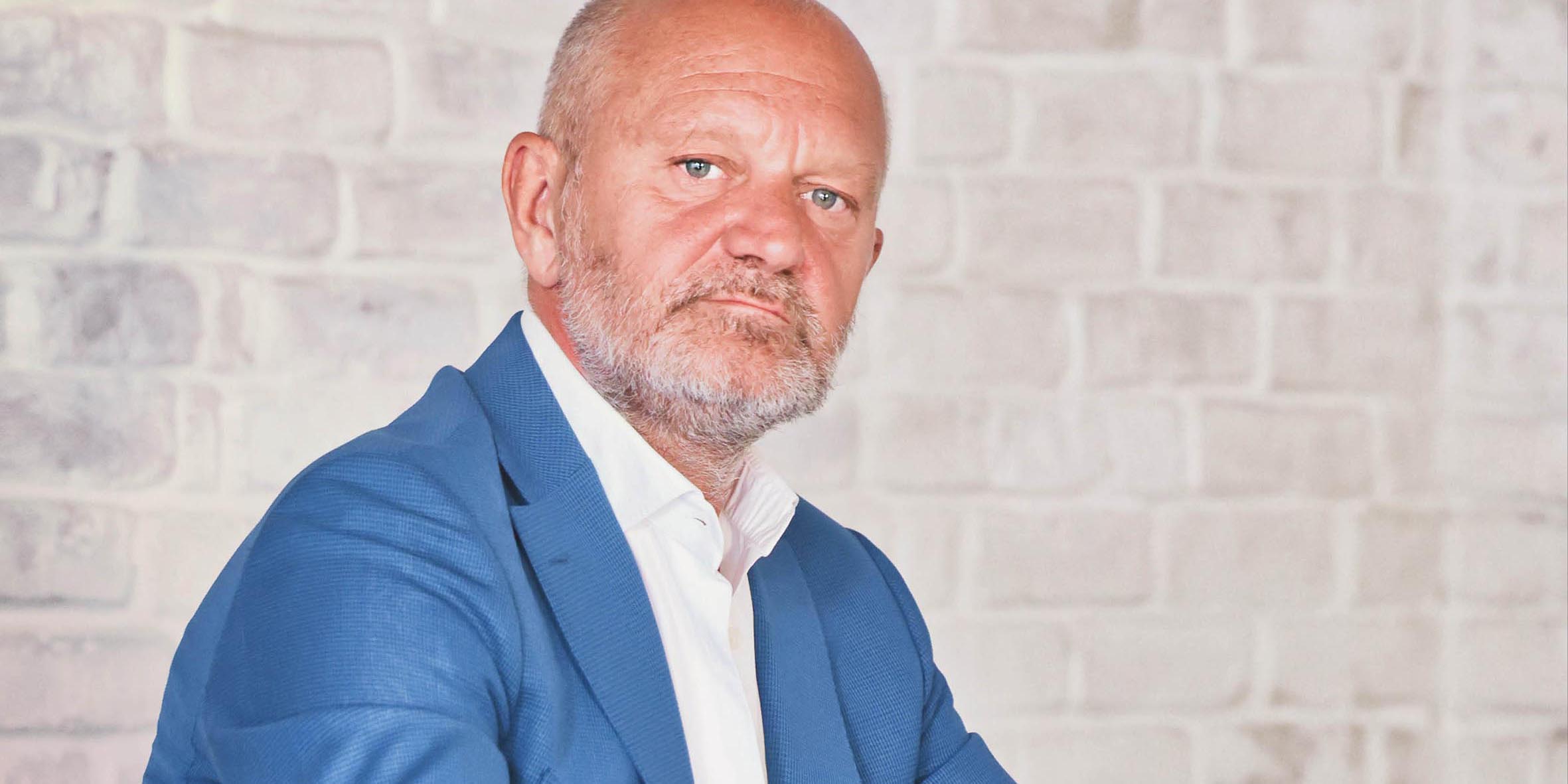 Andrea Pucci non va a Sanremo: molto rumore per nulla (e Giorgia Meloni grida alla censura)